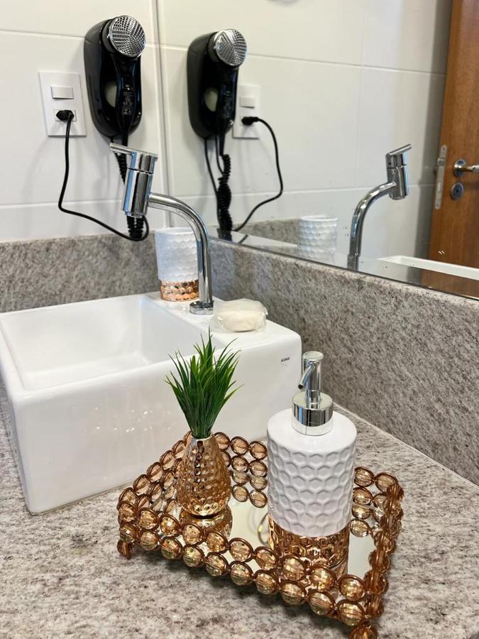 Magnifico Apartamento De Charme - 3 Quartos Ar Condicionados Split - Beira Mar, 2 Banheiros, 2 Vagas Garagem, 4 Varandas, 2 Elevadores, Redes Para Descanso, Wi-Fi, Air Fryer, Disney Plus, Hbo Max, Guarda Sol, Cadeiras De Praia, Carrinho E Caixa Termi Guarapari Εξωτερικό φωτογραφία
